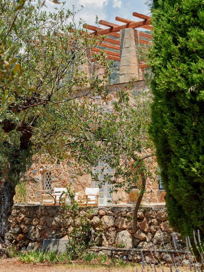 Bed and Breakfast Patrick & Joan Leigh Fermor House Кардамілі Екстер'єр фото
